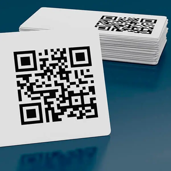 QR කේතය ව්යාපාරික කාඩ්පත (vCard): සාදා භාවිතා කරන්නේ කෙසේද?